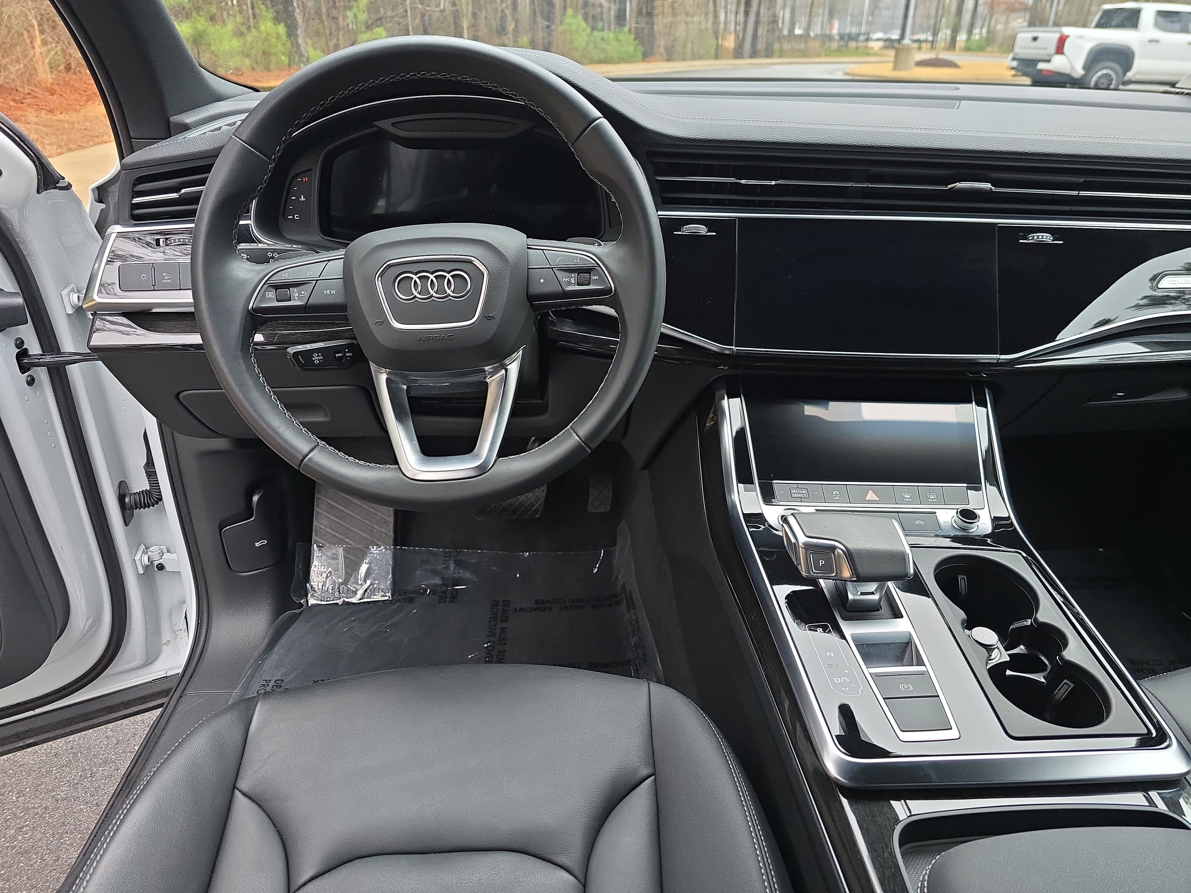 2025 Audi Q7 Premium