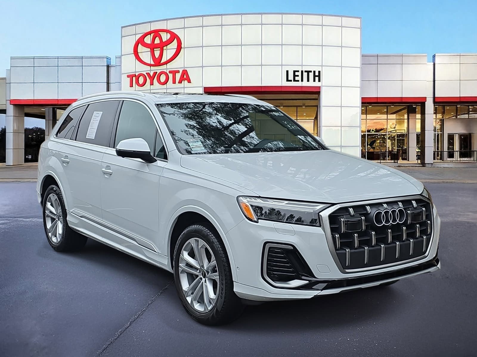 2025 Audi Q7 Premium