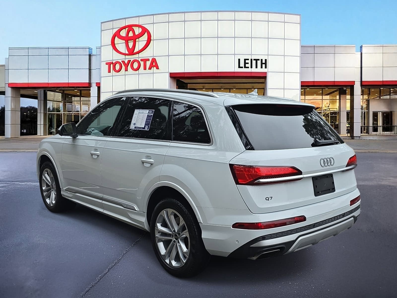 2025 Audi Q7 Premium