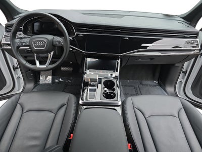2025 Audi Q7 Premium