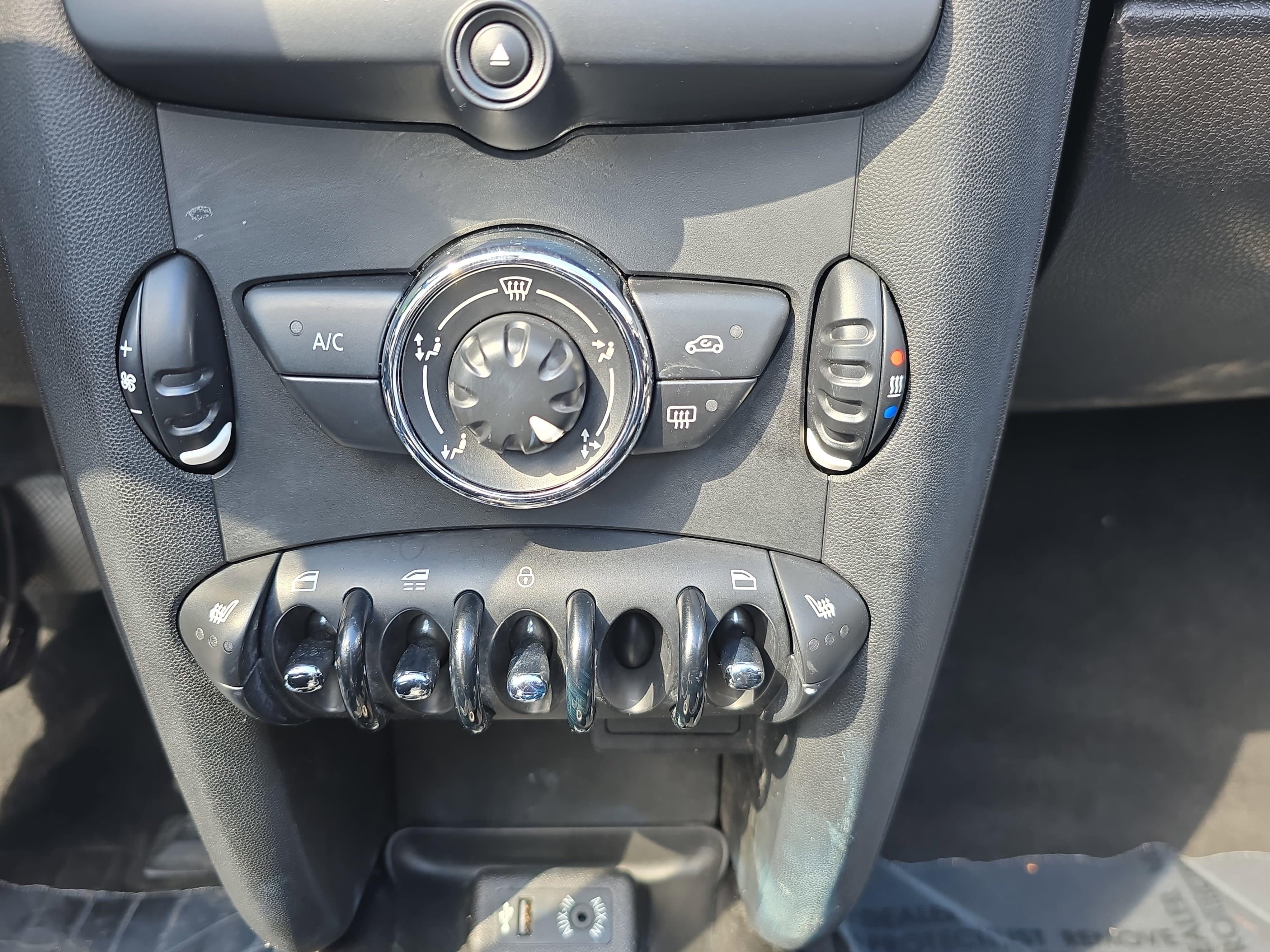 2014 MINI Cooper Base