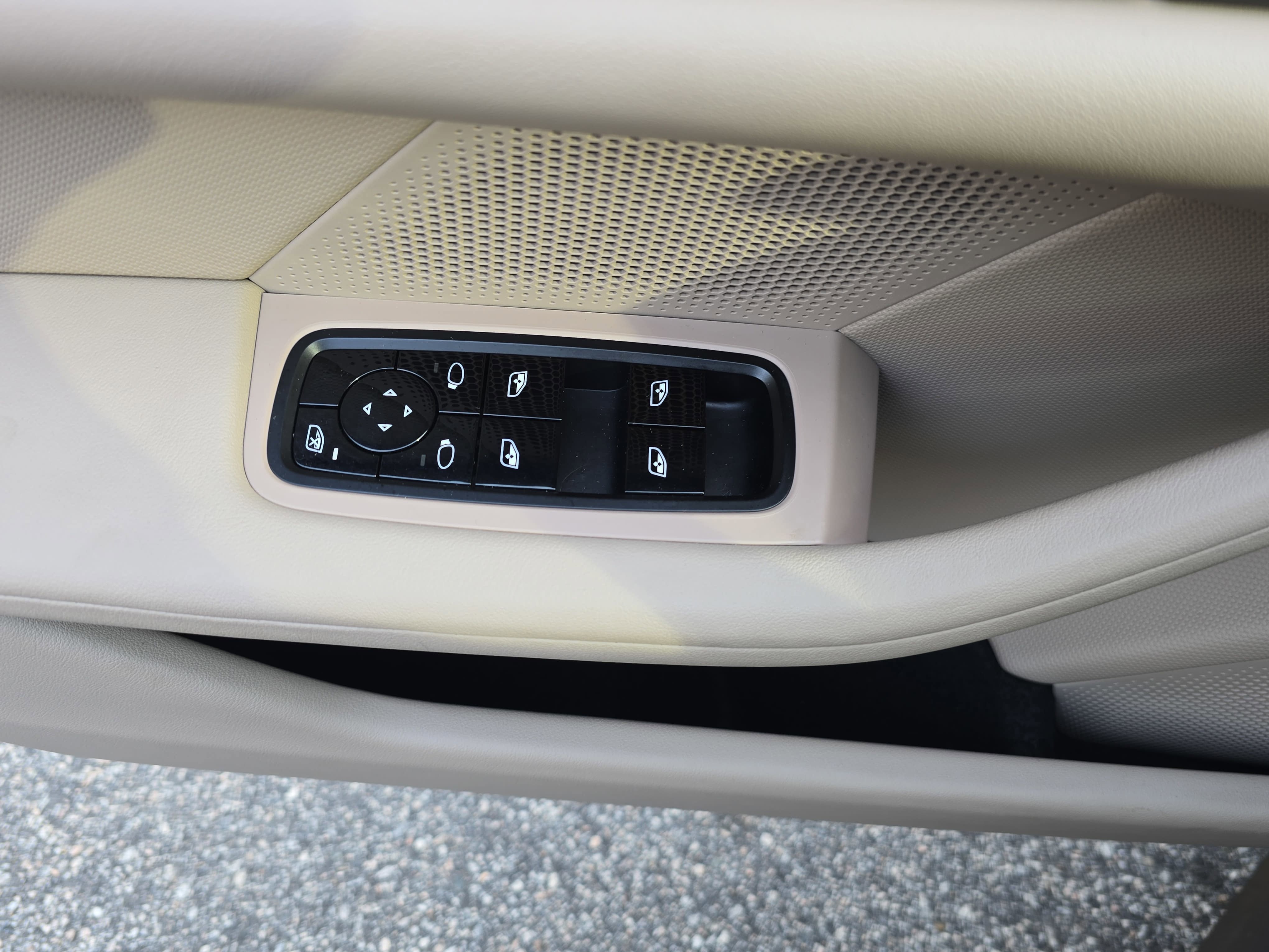 2021 Porsche Taycan Base