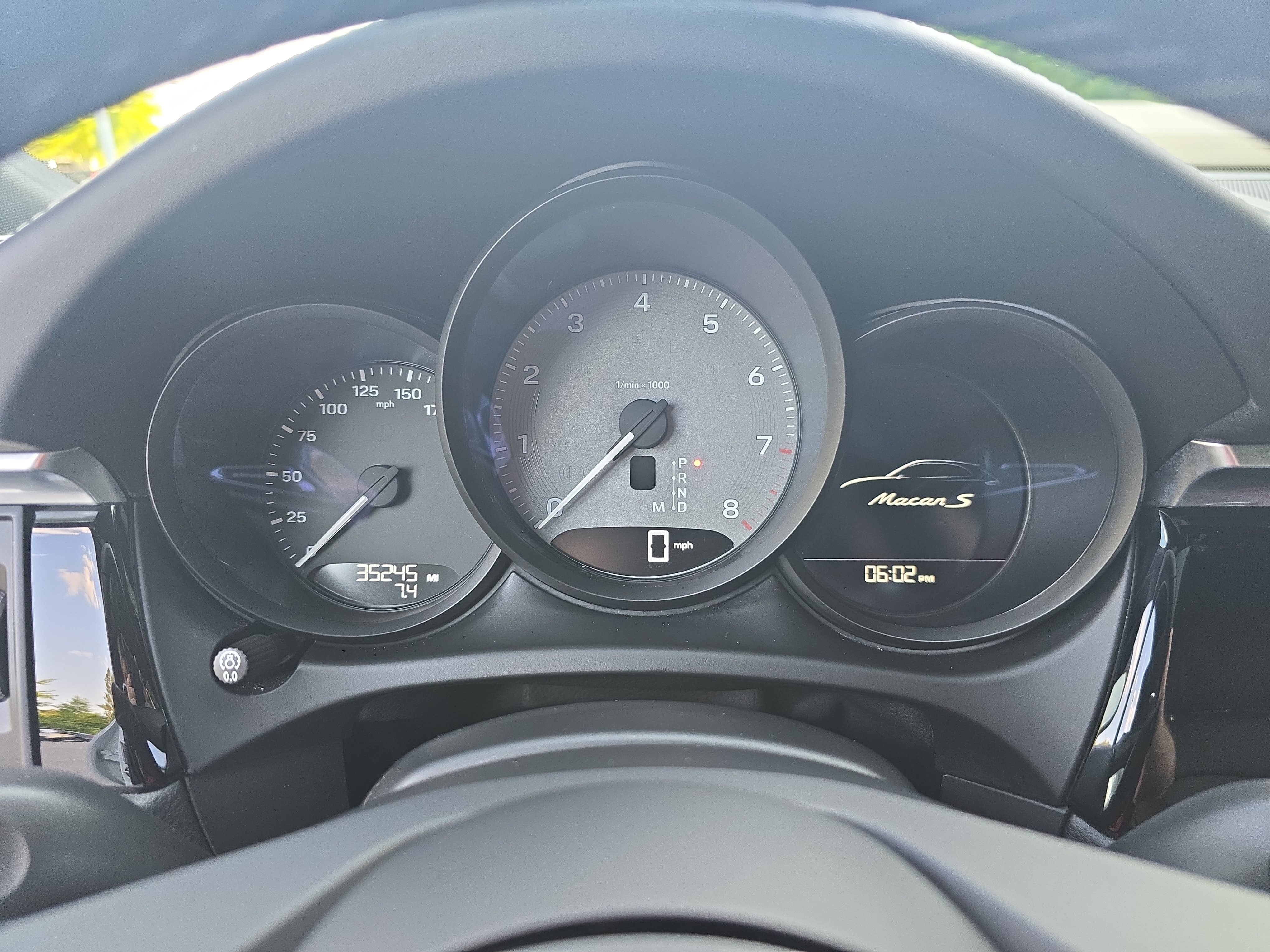2022 Porsche Macan S