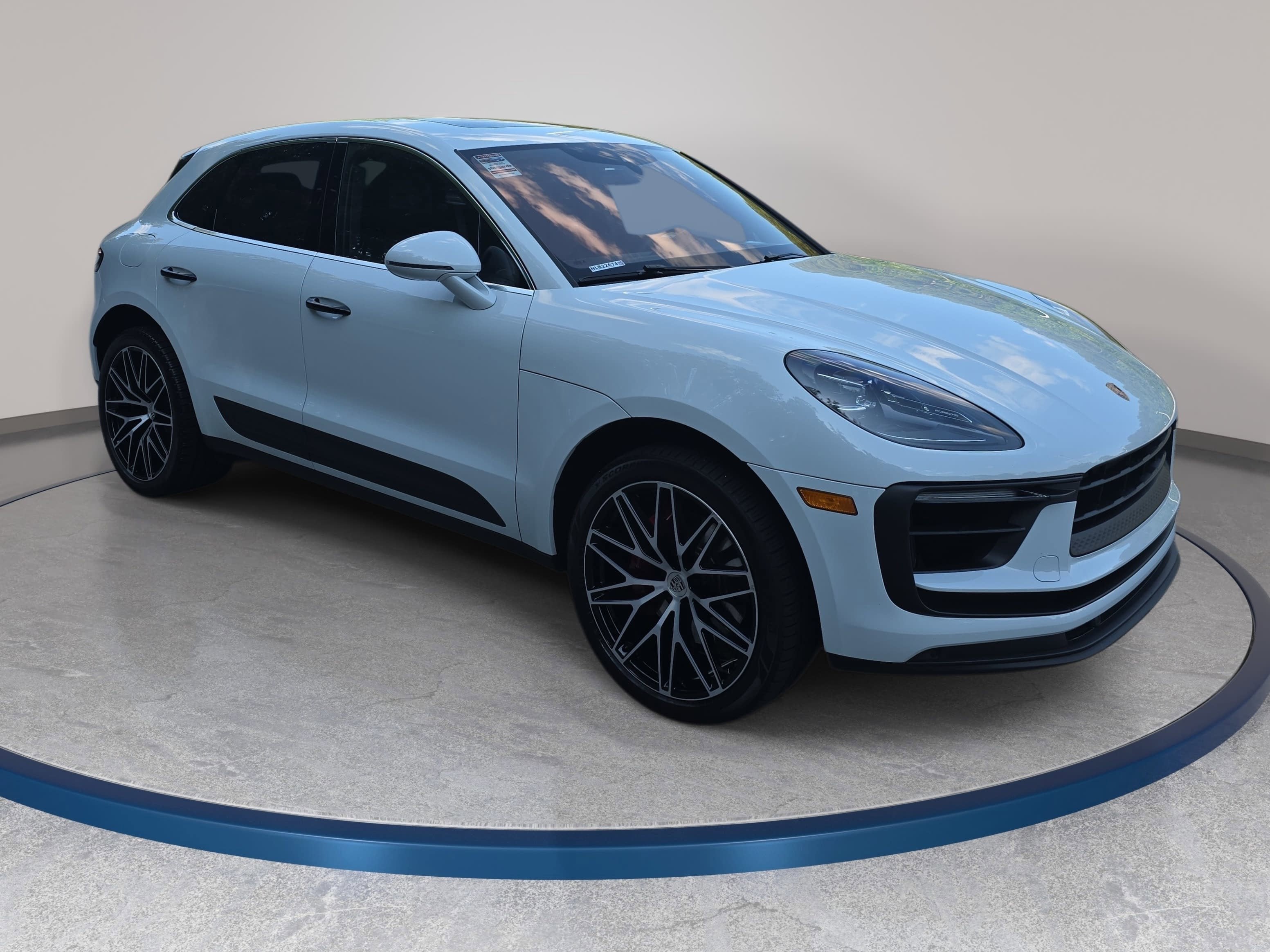 2022 Porsche Macan S
