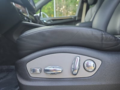 2022 Porsche Macan S
