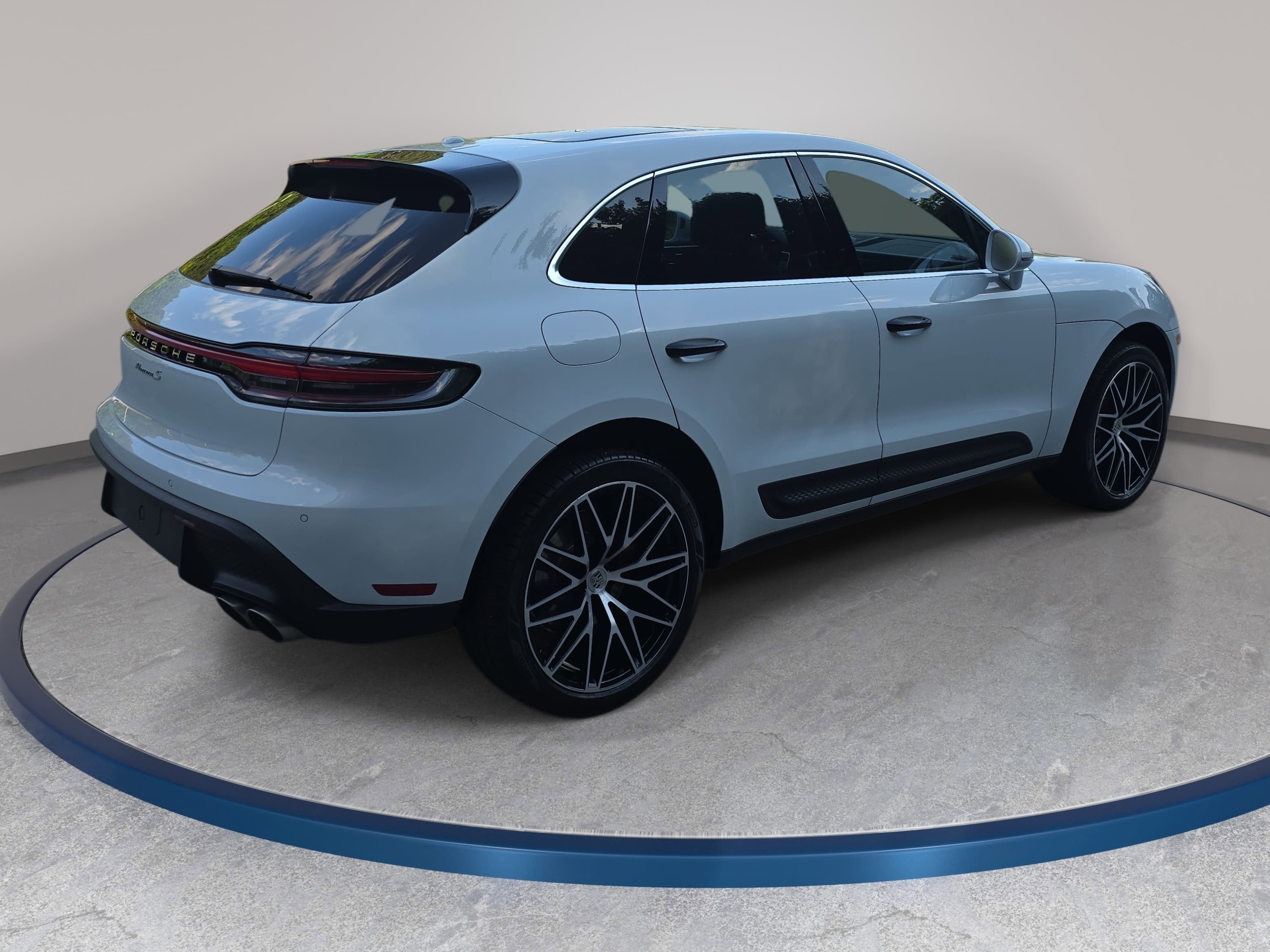2022 Porsche Macan S