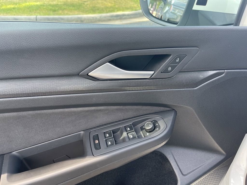 2024 Volkswagen Golf GTI SE