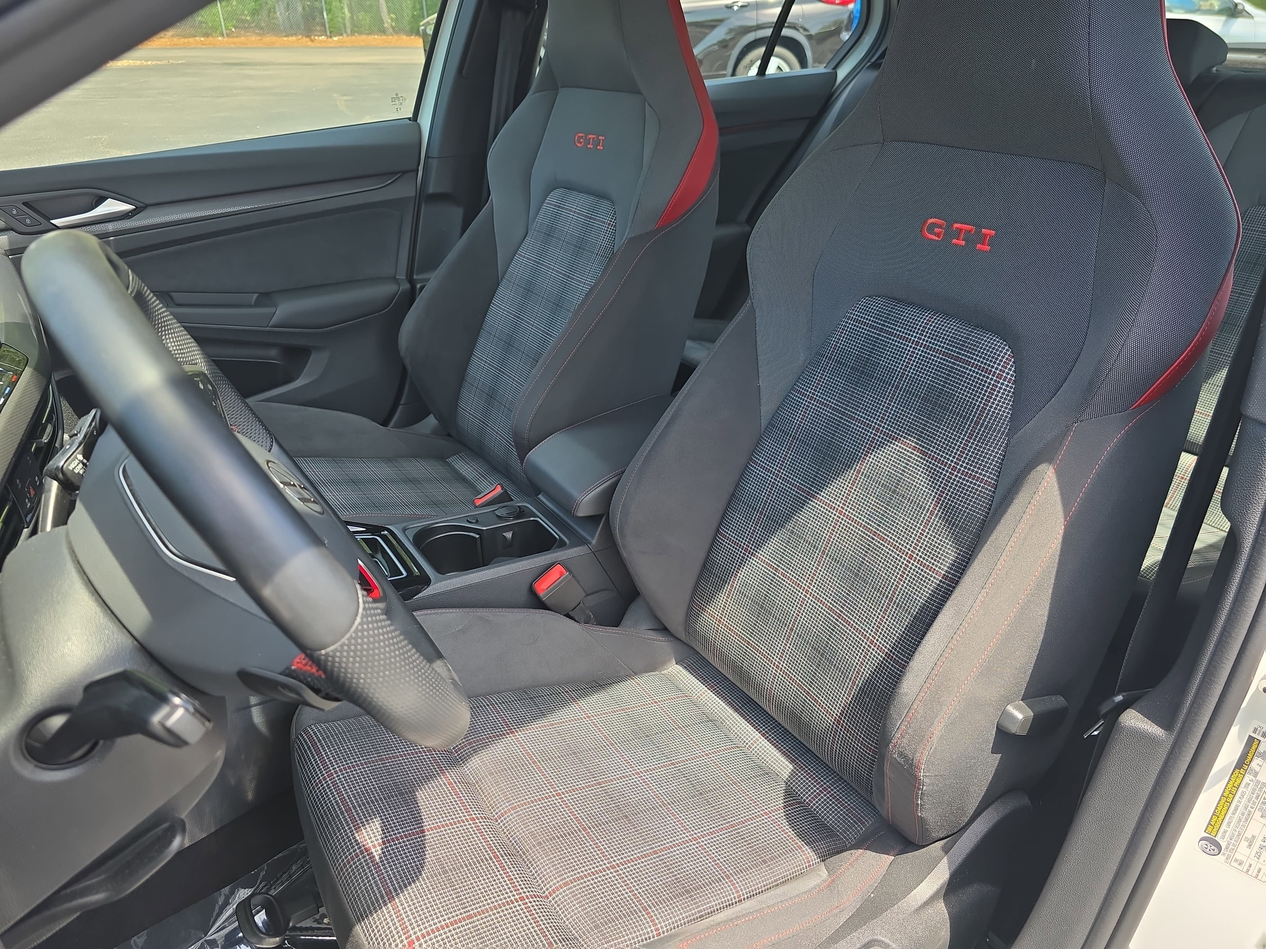 2024 Volkswagen Golf GTI SE