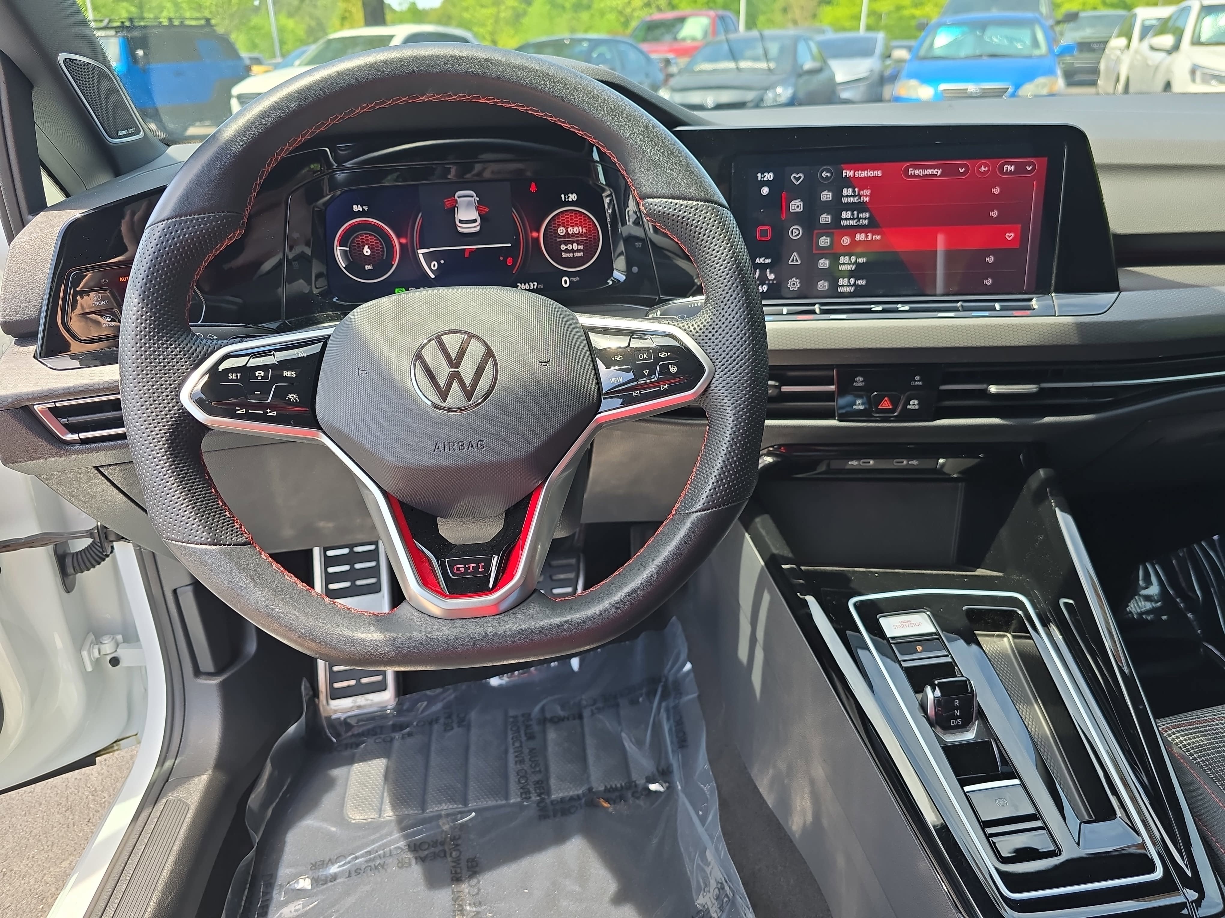 2024 Volkswagen Golf GTI SE