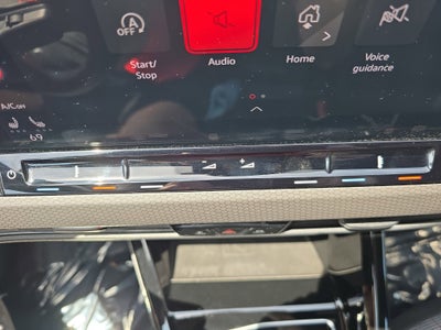 2024 Volkswagen Golf GTI SE