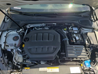 2024 Volkswagen Golf GTI SE
