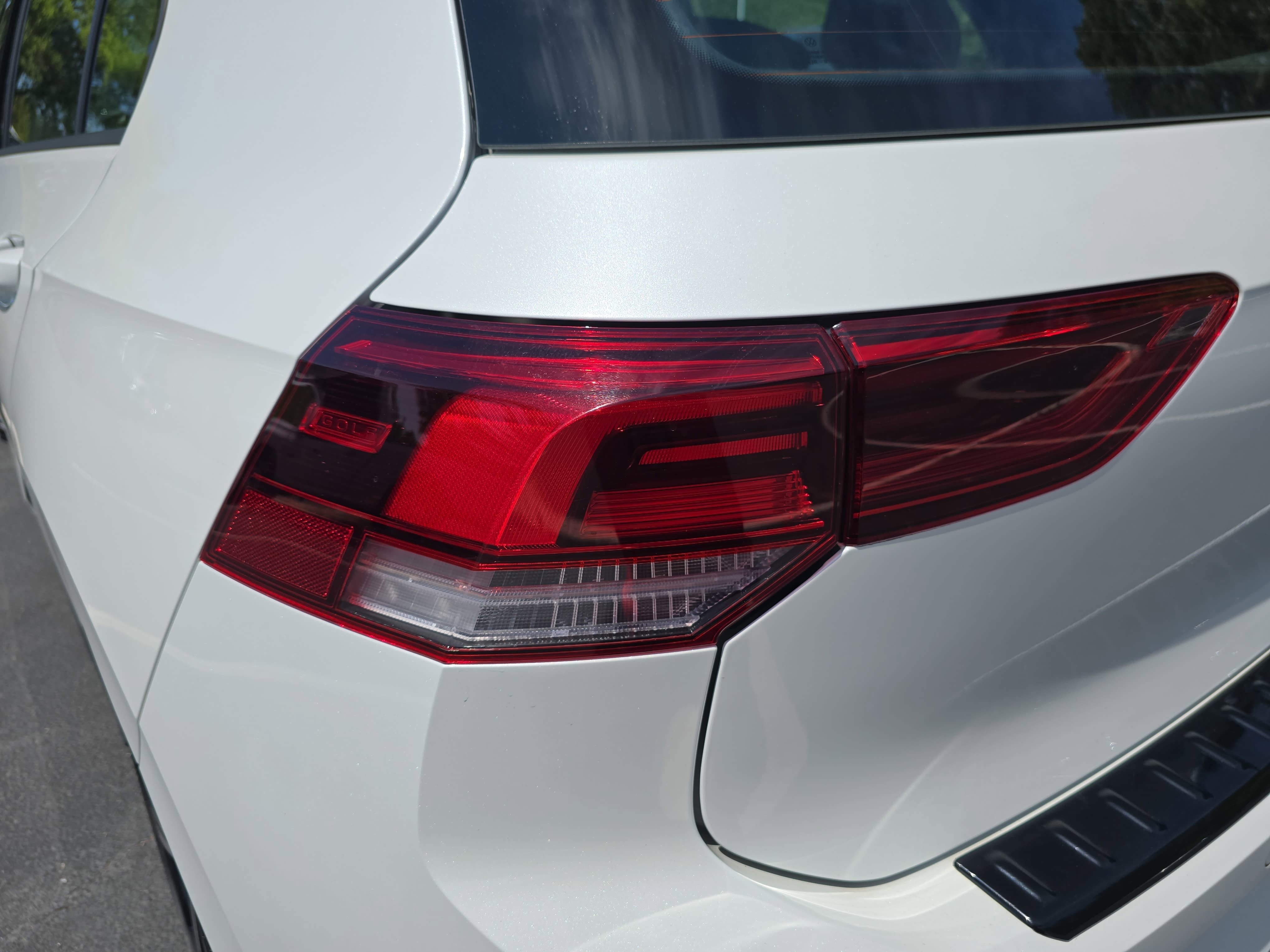 2024 Volkswagen Golf GTI SE