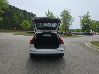 2020 Volvo V60 Cross Country T5