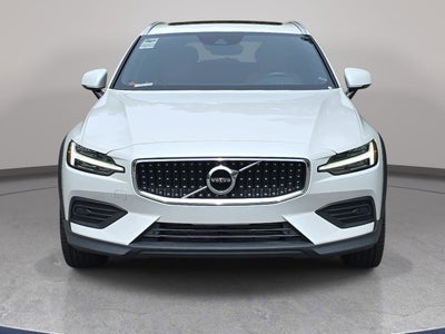 2020 Volvo V60 Cross Country T5