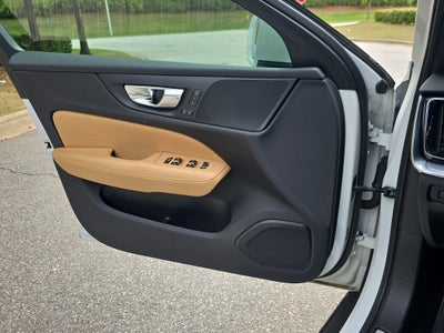 2020 Volvo V60 Cross Country T5