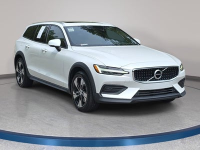 2020 Volvo V60 Cross Country T5