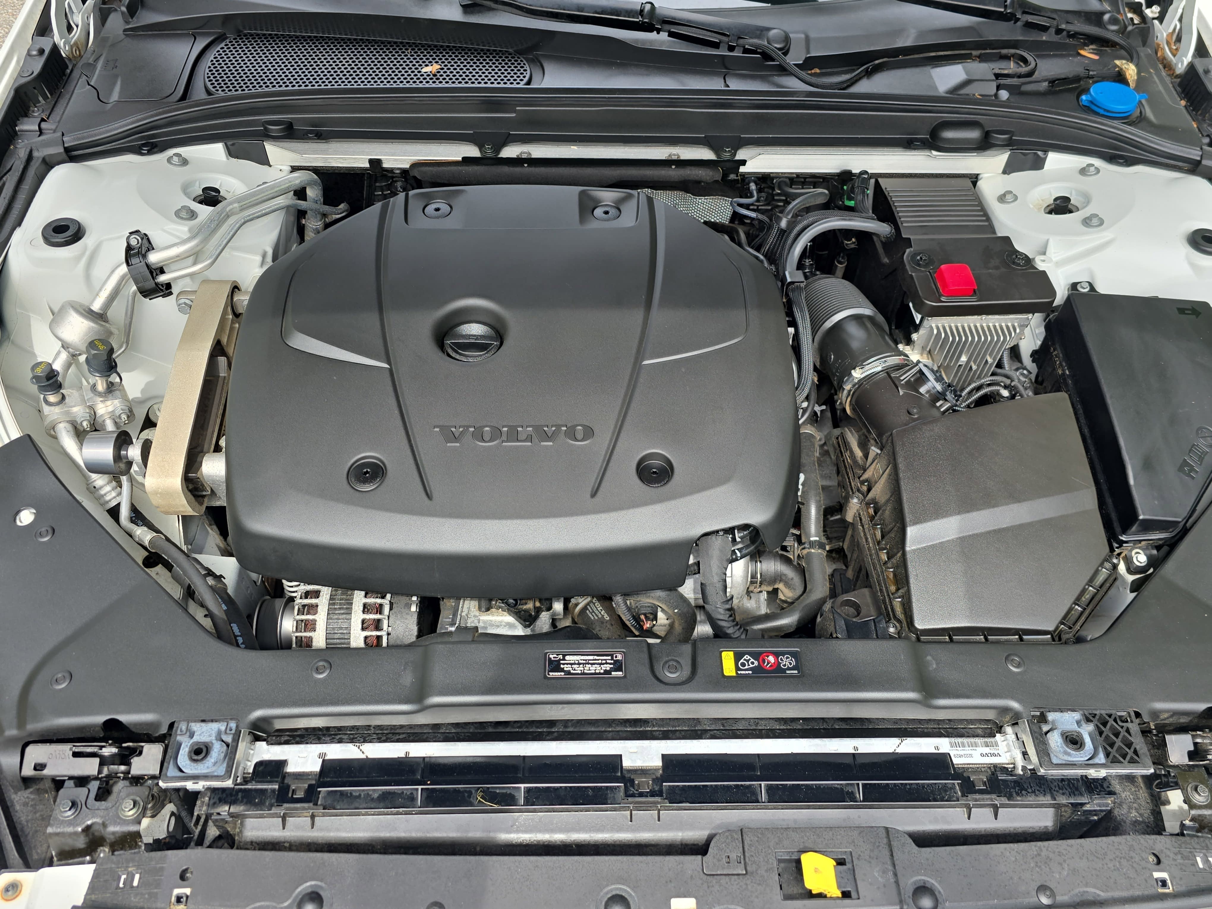 2020 Volvo V60 Cross Country T5