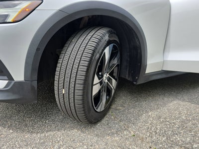 2020 Volvo V60 Cross Country T5