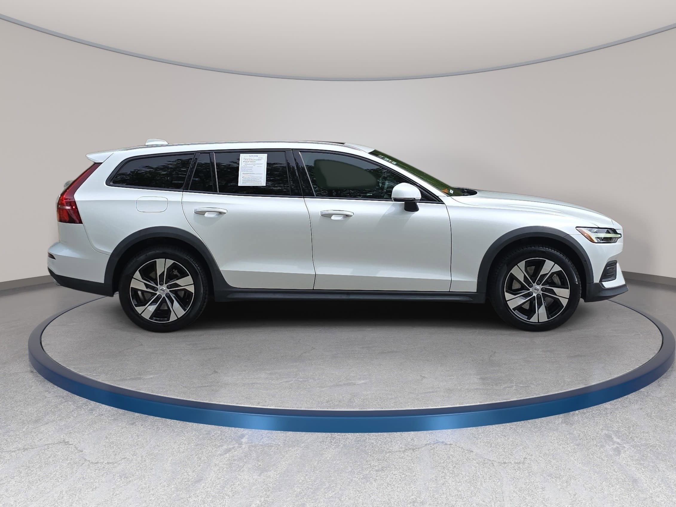 2020 Volvo V60 Cross Country T5