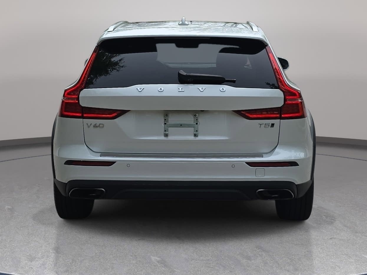 2020 Volvo V60 Cross Country T5