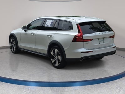 2020 Volvo V60 Cross Country T5