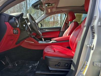 2019 Alfa Romeo Stelvio Sport