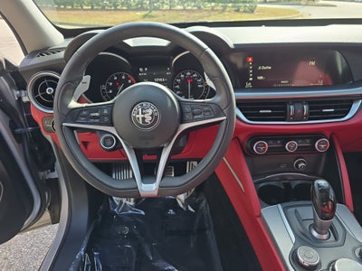 2019 Alfa Romeo Stelvio Sport