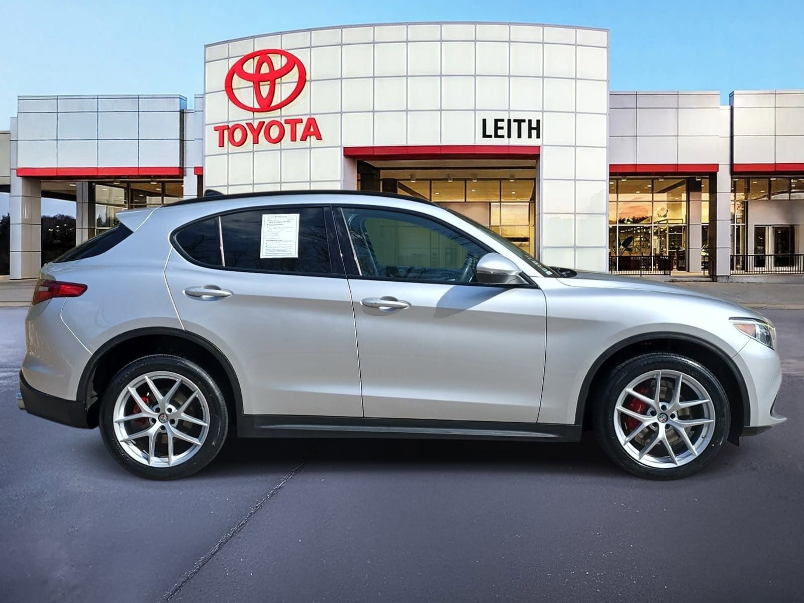 2019 Alfa Romeo Stelvio Sport