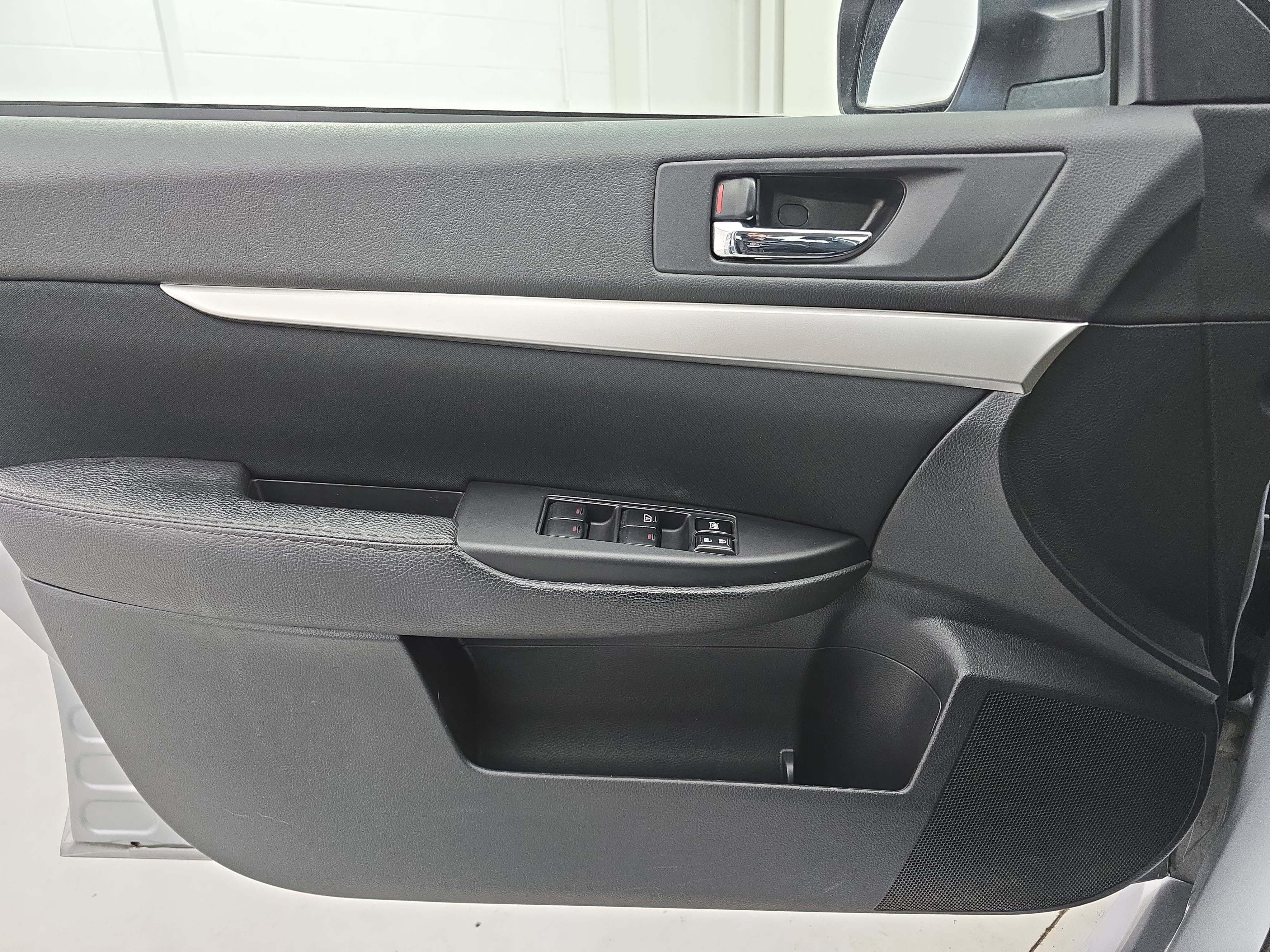 2012 Subaru Legacy 2.5i Premium