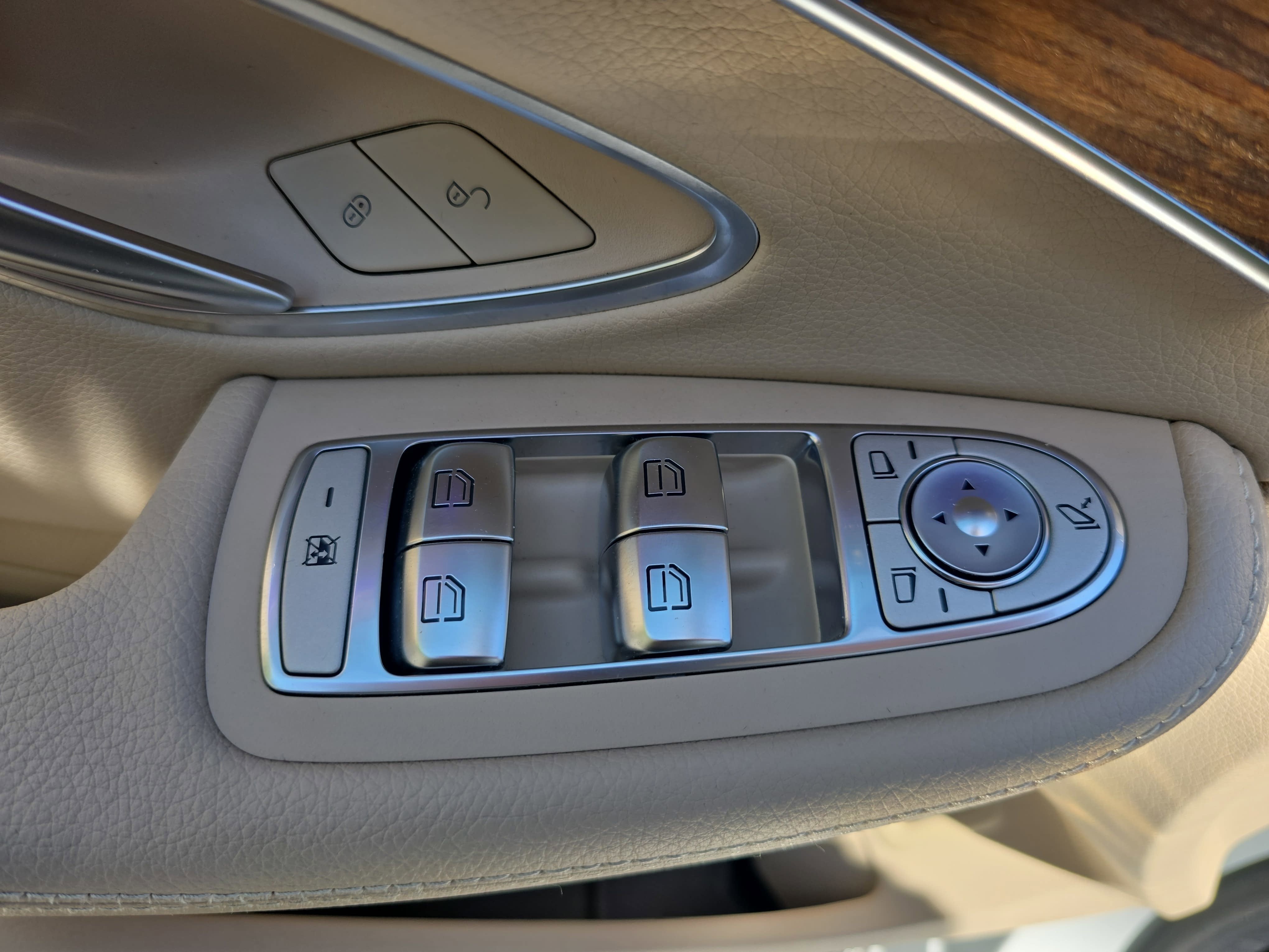 2020 Mercedes-Benz C-Class C 300