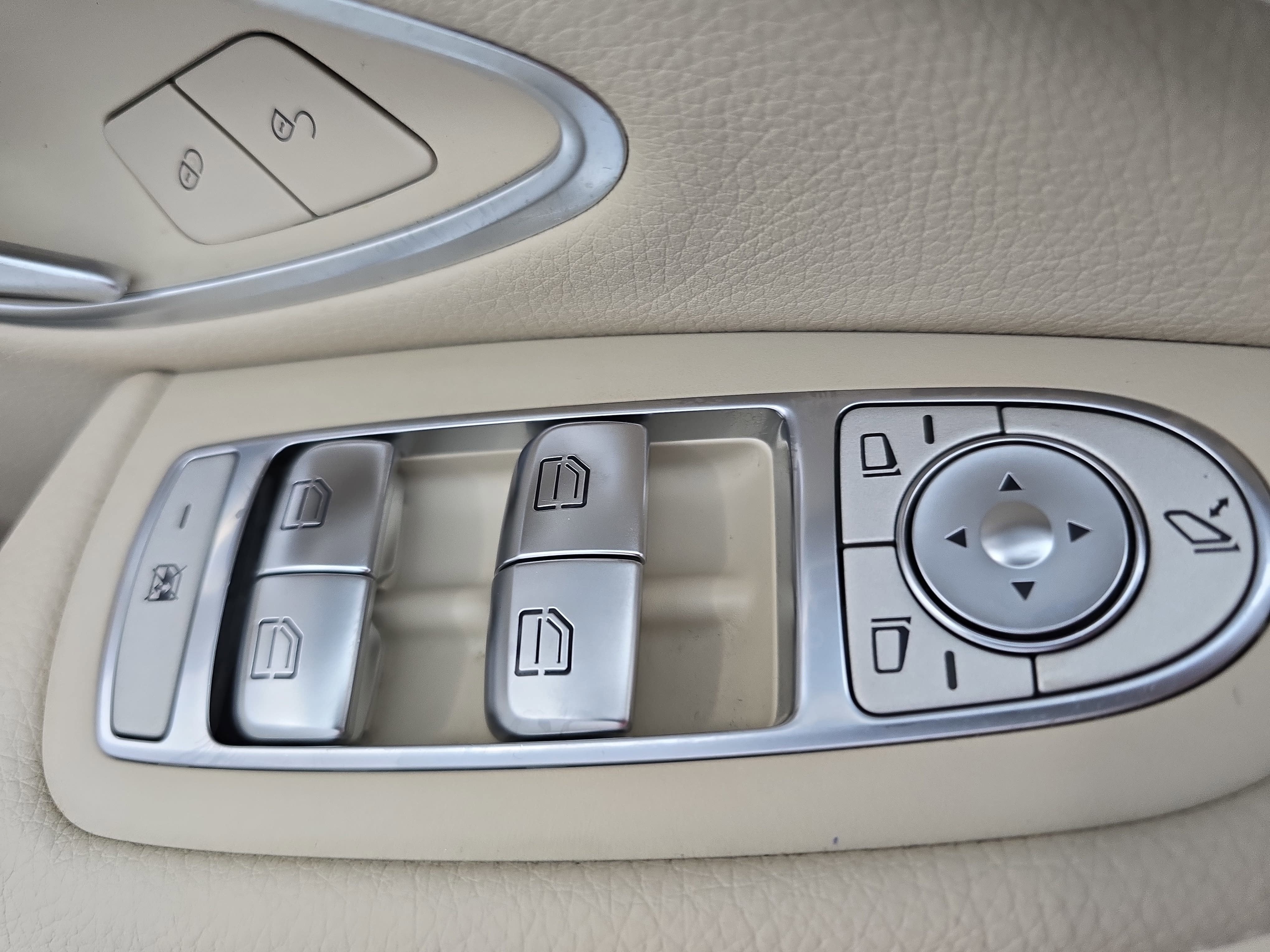 2020 Mercedes-Benz C-Class C 300