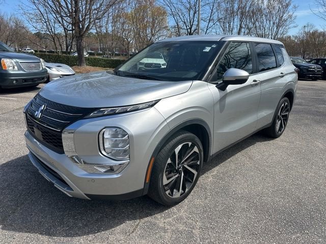 2022 Mitsubishi Outlander SE