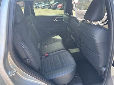 2022 Mitsubishi Outlander SE