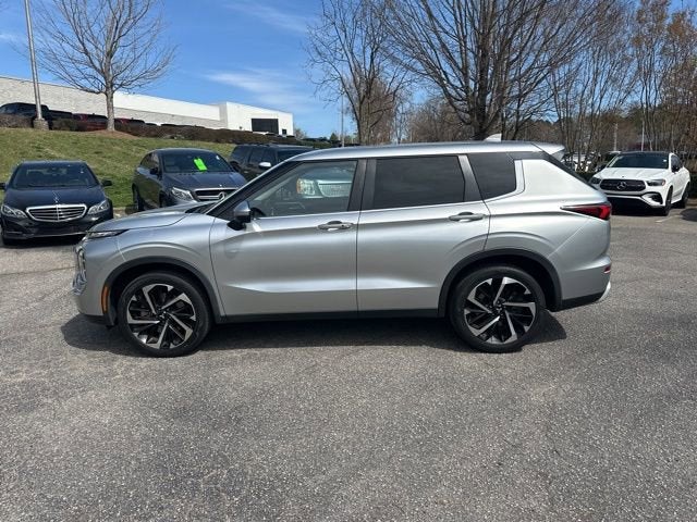 2022 Mitsubishi Outlander SE