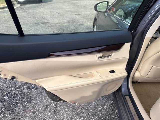 2013 Lexus ES 350 4dr Sdn