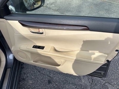 2013 Lexus ES 350 4dr Sdn