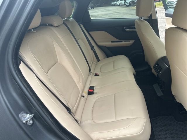 2019 Jaguar F-PACE 25t Premium