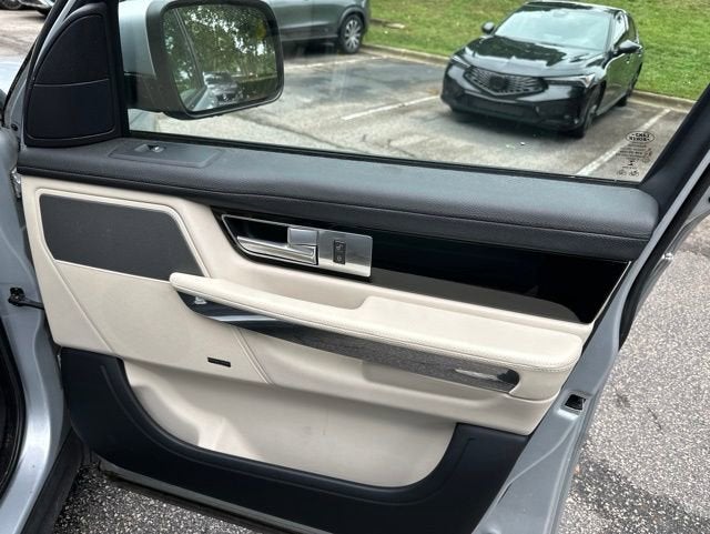 2010 Land Rover Range Rover Sport HSE LUX