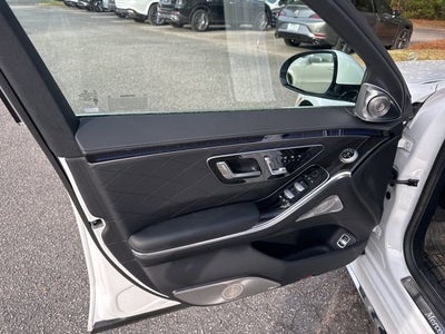 2025 Mercedes-Benz S-Class S 580e