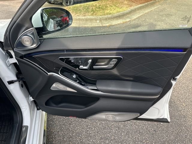 2025 Mercedes-Benz S-Class S 580e