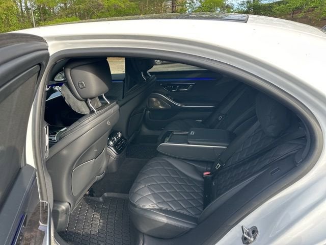 2025 Mercedes-Benz S-Class S 580e