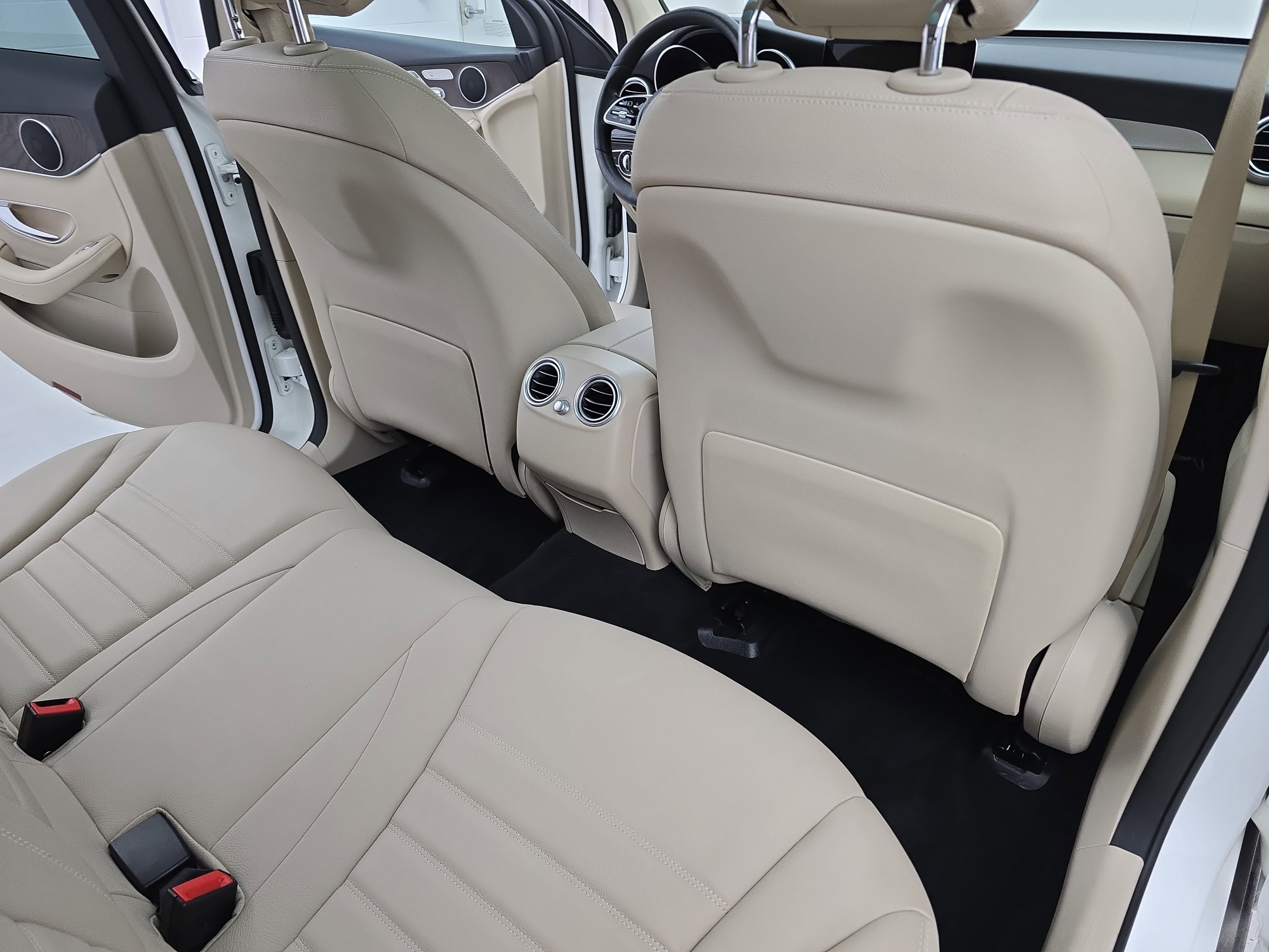 2021 Mercedes-Benz GLC GLC 300