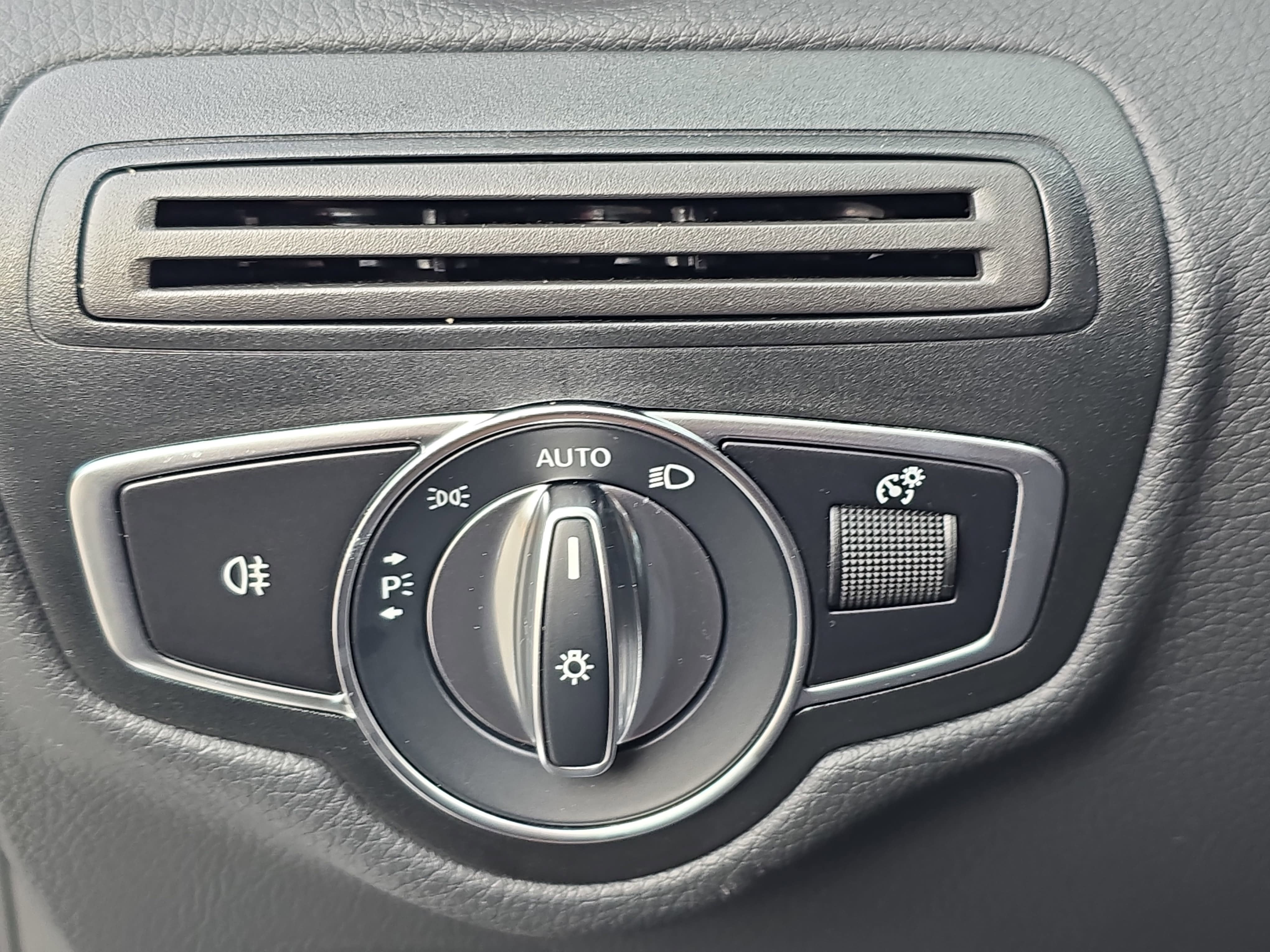 2023 Mercedes-Benz GLC GLC 300