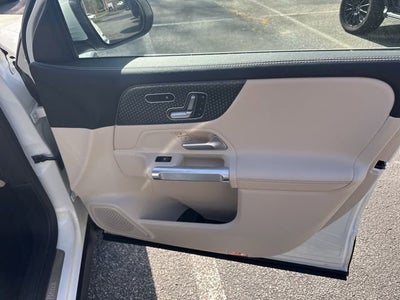 2025 Mercedes-Benz GLB GLB 250