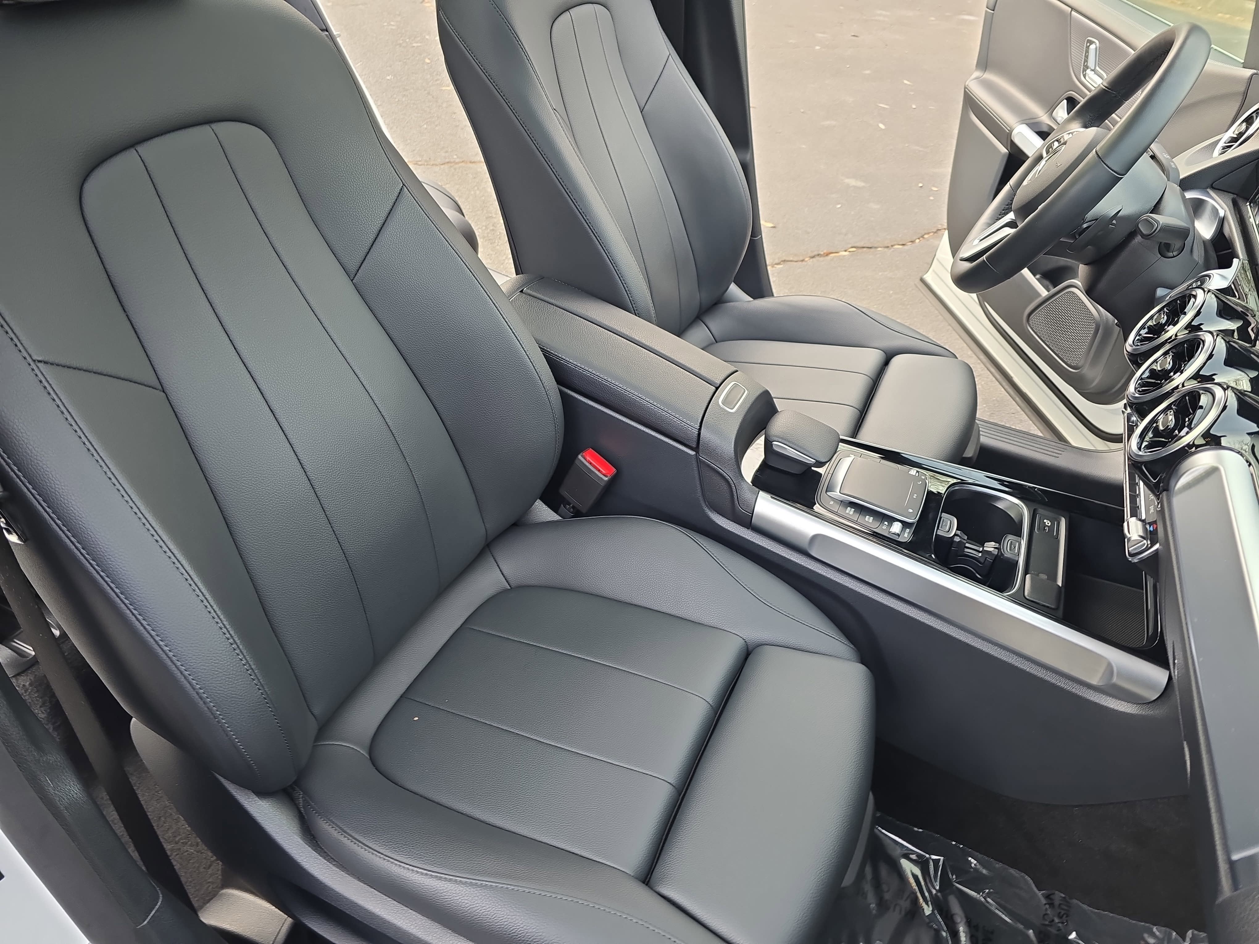 2023 Mercedes-Benz GLB GLB 250