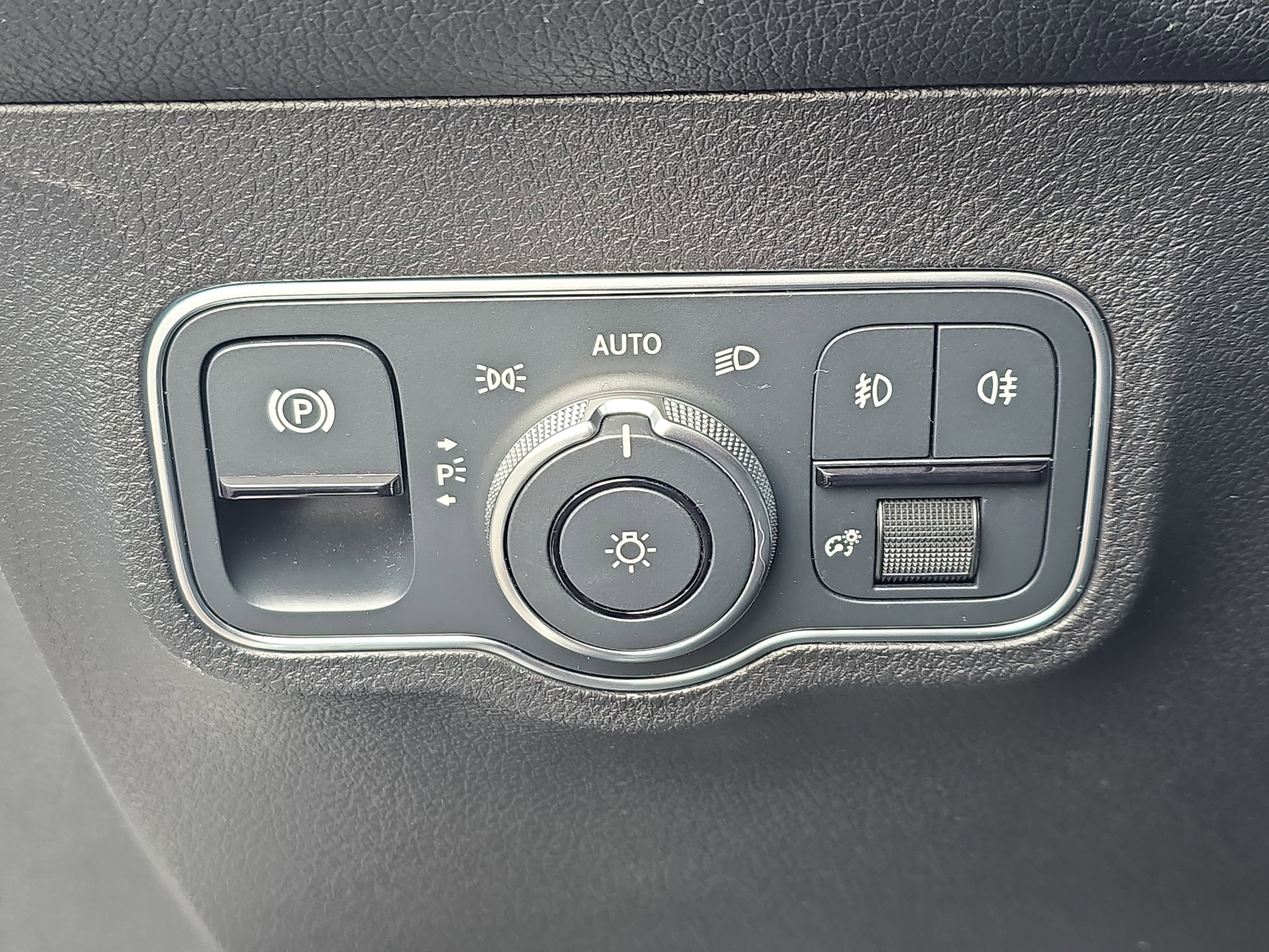 2023 Mercedes-Benz GLB GLB 250