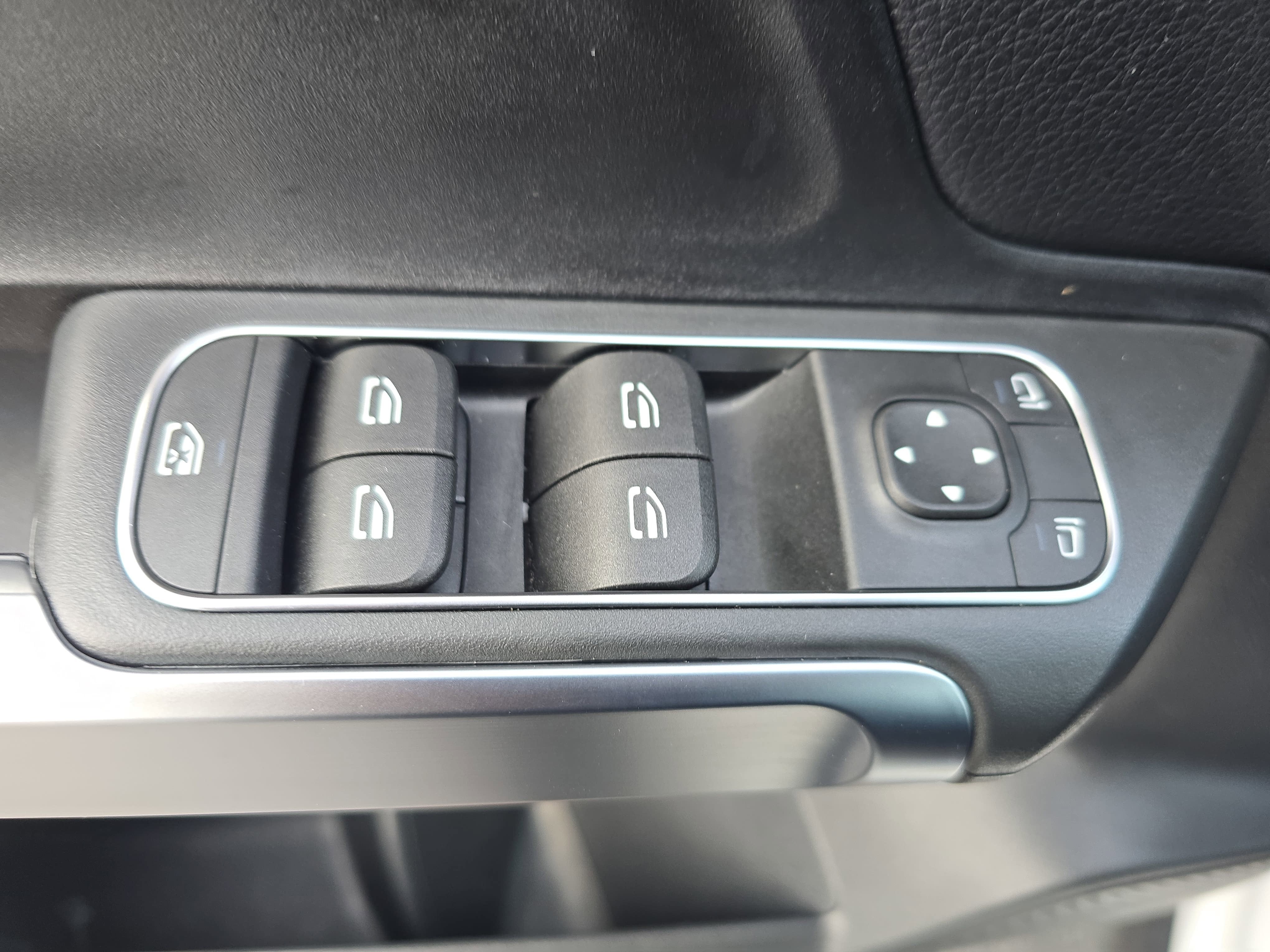 2023 Mercedes-Benz GLB GLB 250