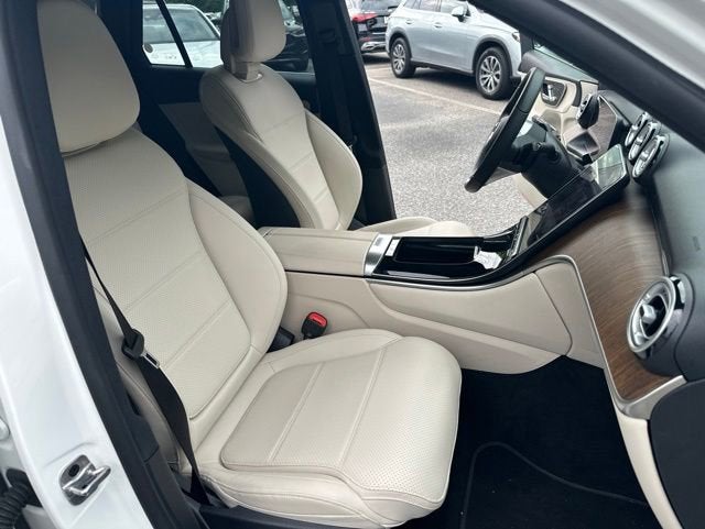 2025 Mercedes-Benz GLC GLC 300