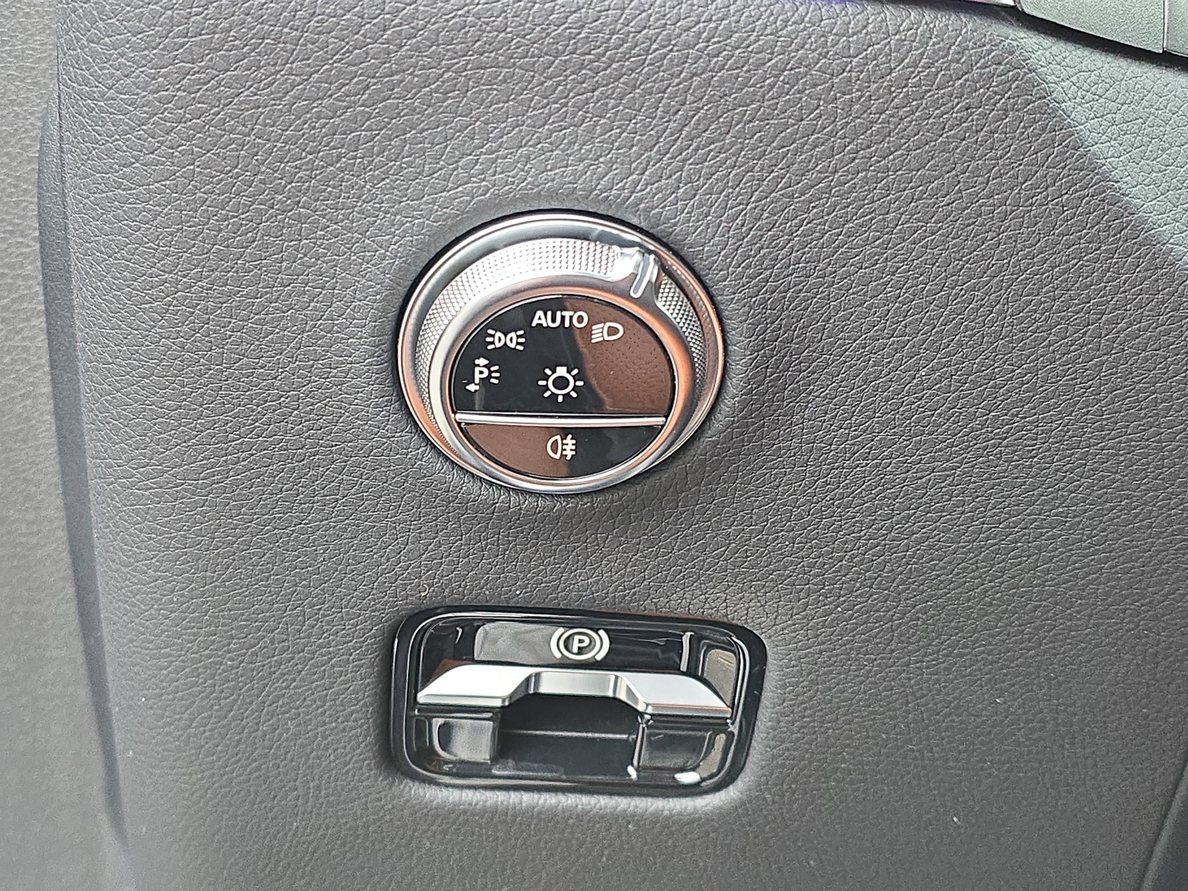 2023 Mercedes-Benz GLC GLC 300