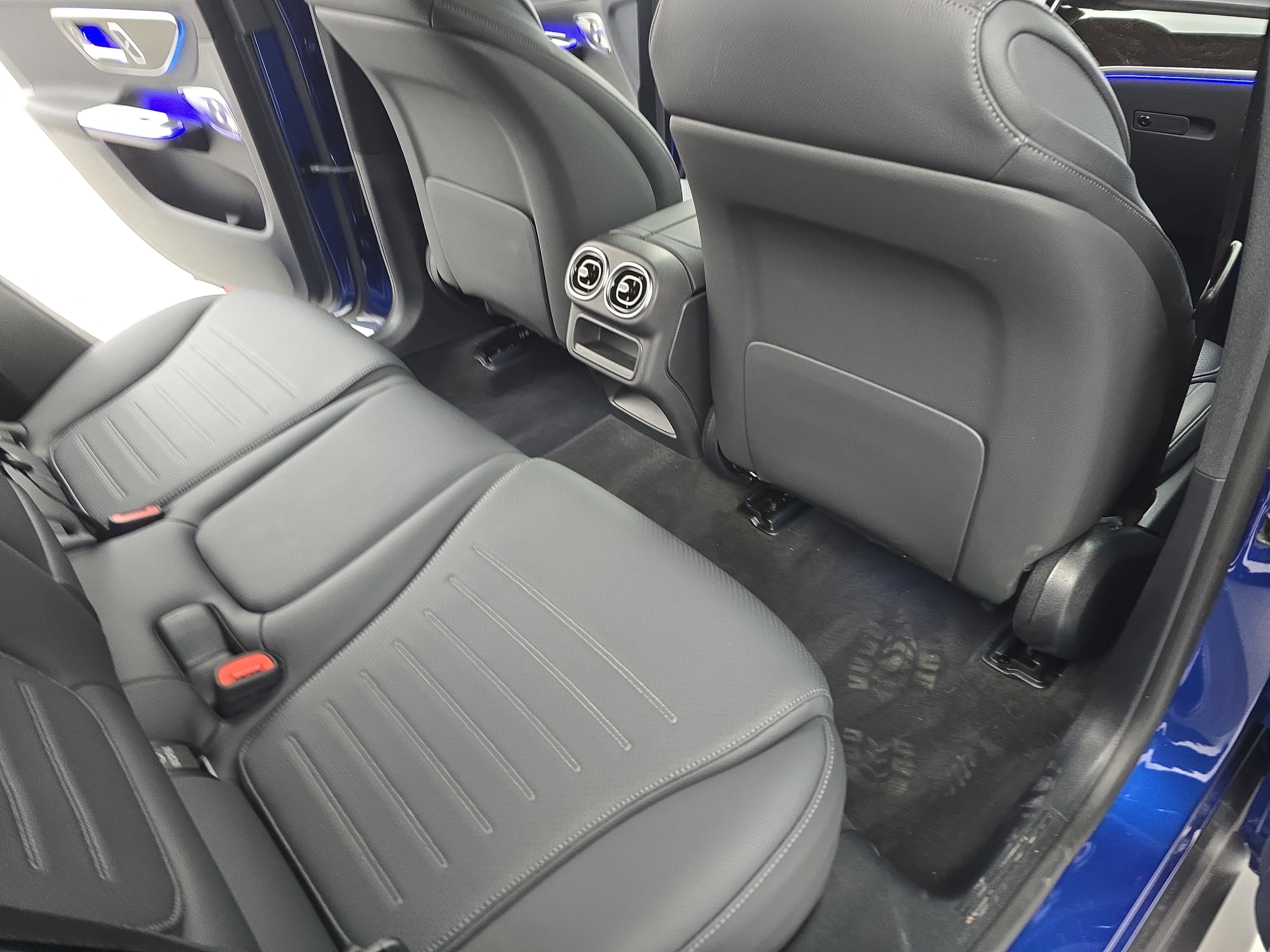 2025 Mercedes-Benz GLC GLC 300